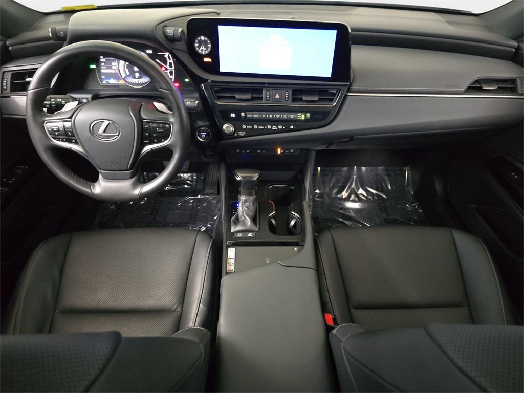 used 2023 Lexus ES 300h car, priced at $39,899