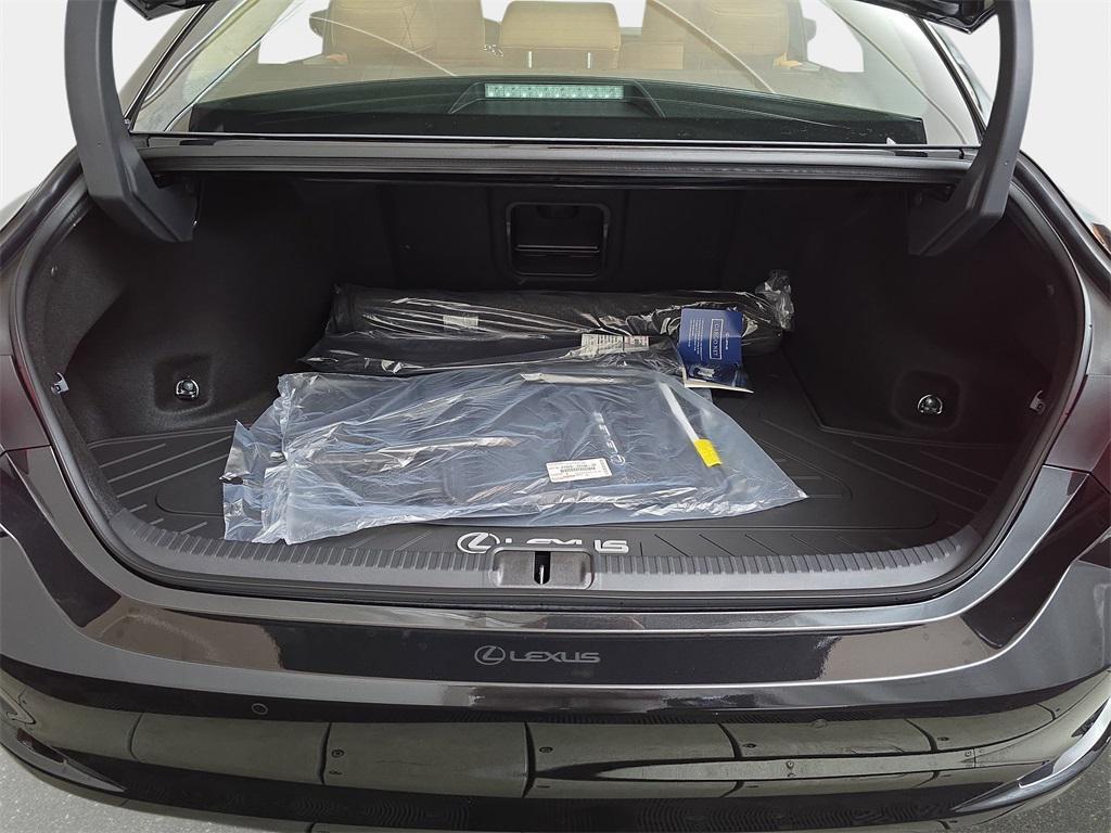new 2025 Lexus ES 350 car, priced at $47,634