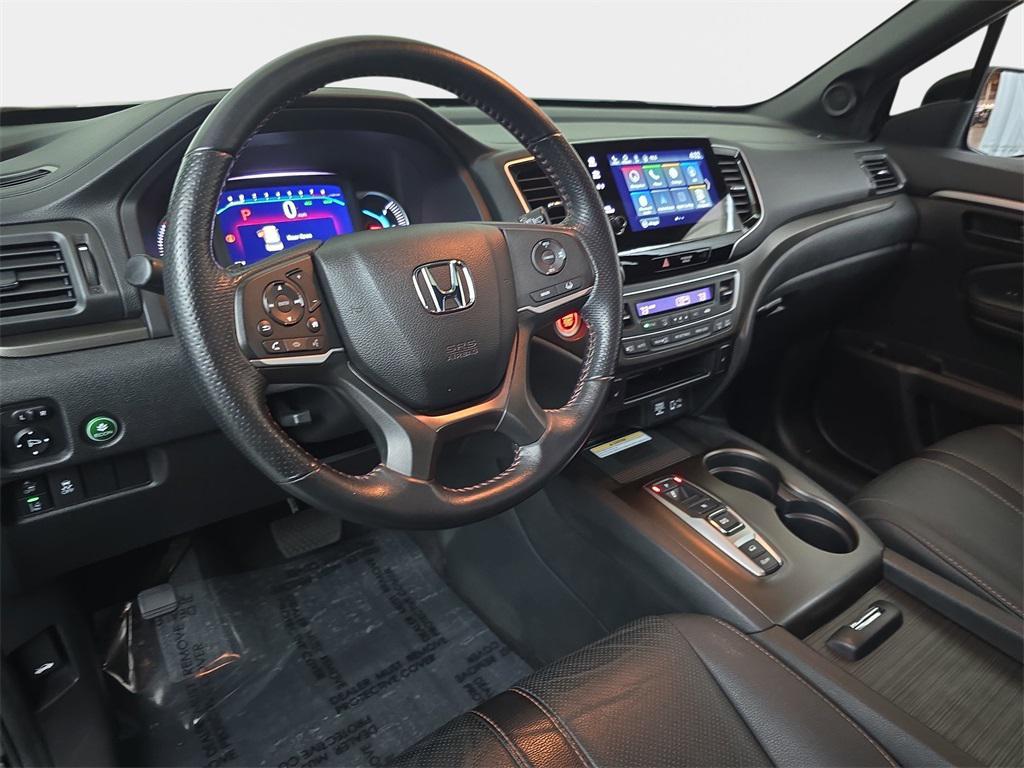 used 2022 Honda Pilot car, priced at $28,820