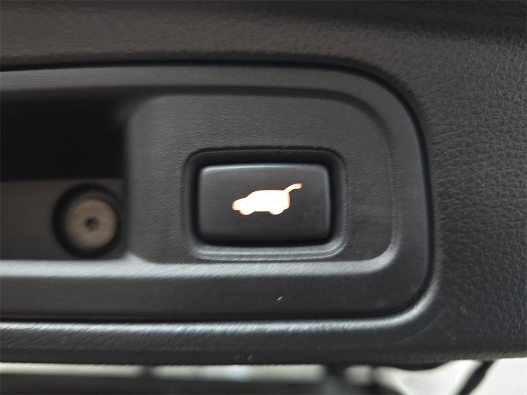 used 2022 Honda Pilot car, priced at $28,820