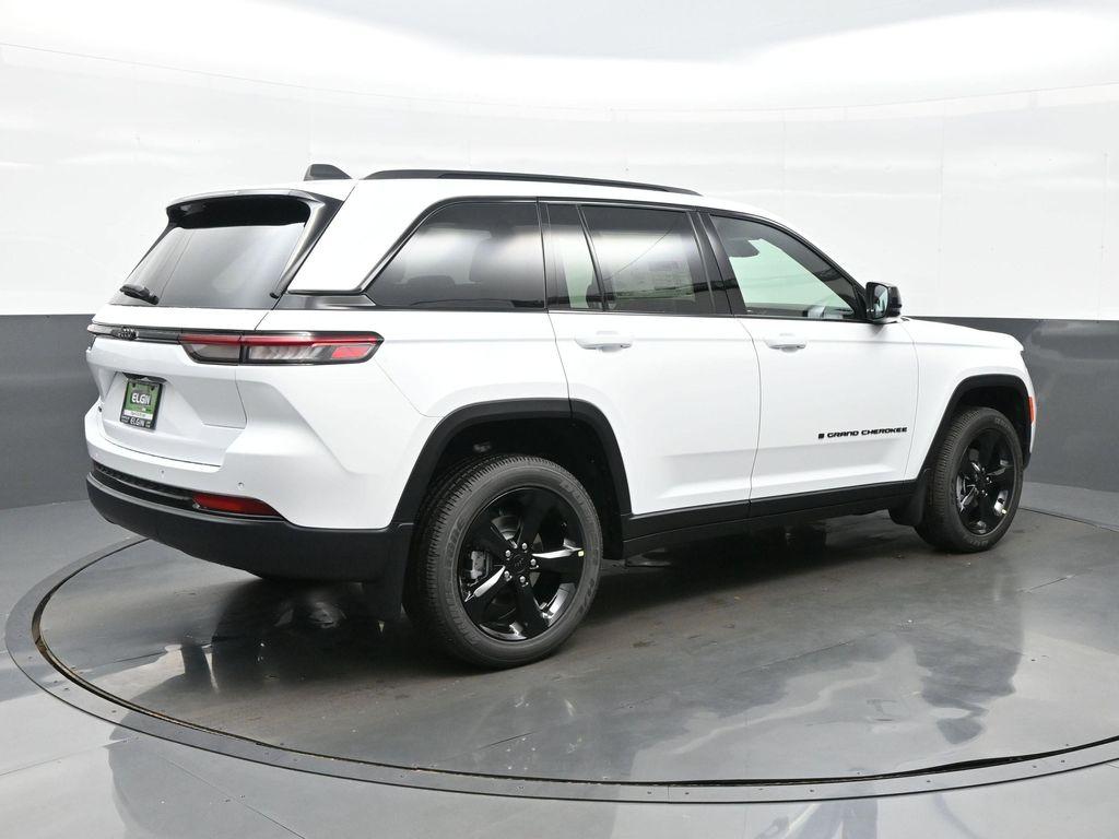new 2025 Jeep Grand Cherokee car, priced at $40,852