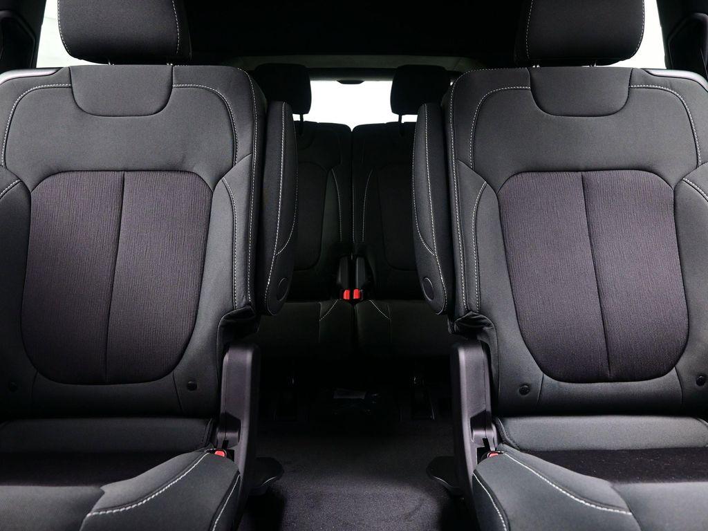 new 2026 Jeep Grand Cherokee L car, priced at $40,295
