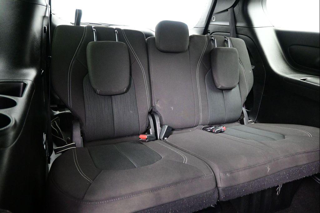 used 2024 Chrysler Pacifica car, priced at $27,276