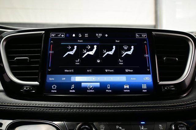 used 2024 Chrysler Pacifica car, priced at $29,214