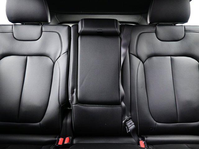 new 2025 Jeep Grand Cherokee car, priced at $43,136