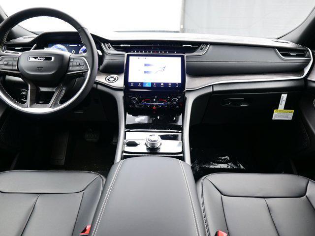 new 2025 Jeep Grand Cherokee car, priced at $43,136