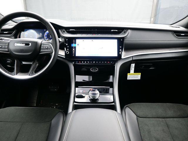 new 2026 Jeep Grand Cherokee car, priced at $43,588