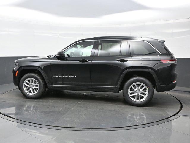 new 2025 Jeep Grand Cherokee car, priced at $33,970