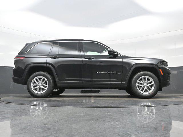new 2025 Jeep Grand Cherokee car, priced at $33,970