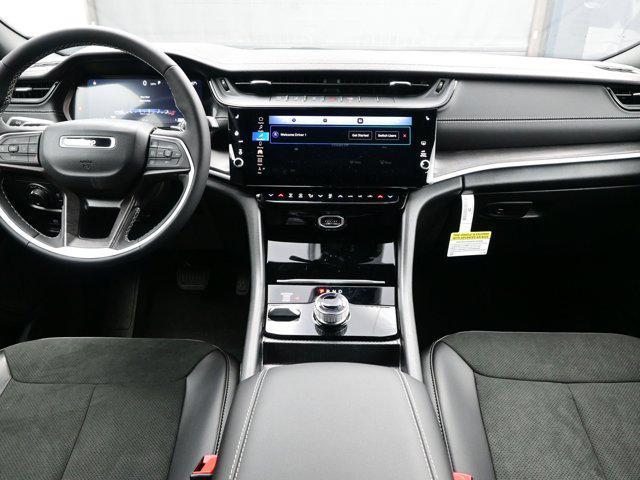 new 2026 Jeep Grand Cherokee car, priced at $44,129