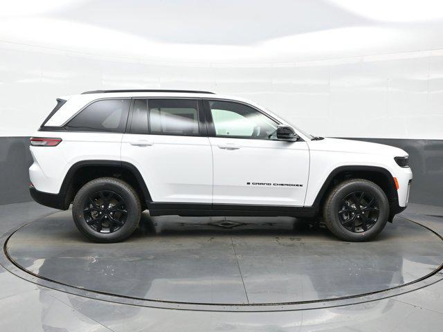 new 2026 Jeep Grand Cherokee car, priced at $44,129