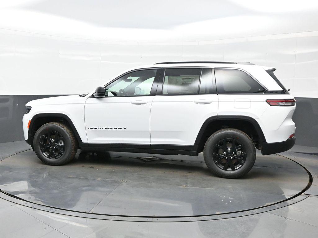 new 2026 Jeep Grand Cherokee car, priced at $38,542