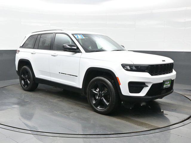 used 2023 Jeep Grand Cherokee car, priced at $28,490
