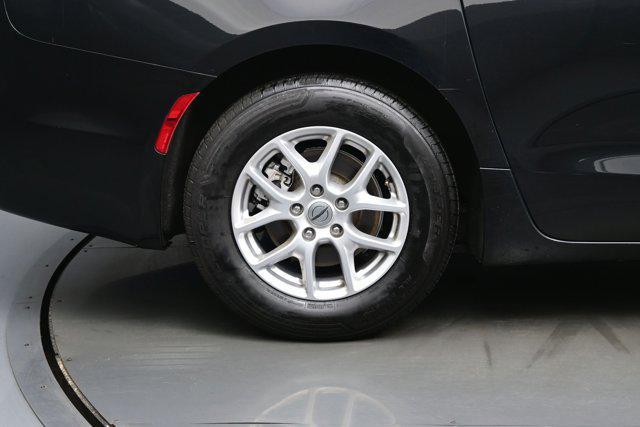 used 2022 Chrysler Pacifica car, priced at $21,432