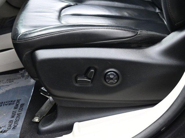 used 2022 Chrysler Pacifica car, priced at $20,335