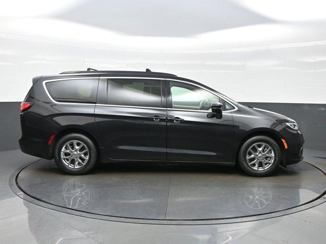 used 2022 Chrysler Pacifica car, priced at $20,335
