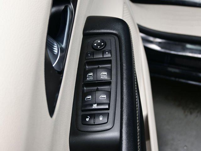 used 2022 Chrysler Pacifica car, priced at $20,335
