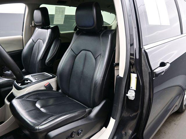 used 2022 Chrysler Pacifica car, priced at $20,335