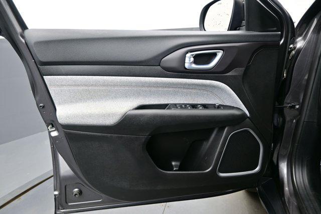 used 2022 Jeep Compass car, priced at $18,921