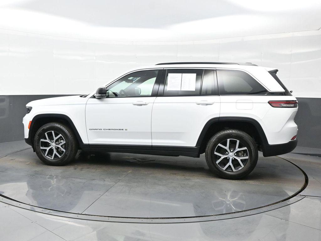 used 2024 Jeep Grand Cherokee car, priced at $34,872