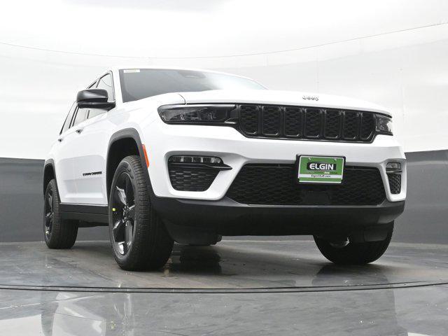 new 2025 Jeep Grand Cherokee car, priced at $40,805