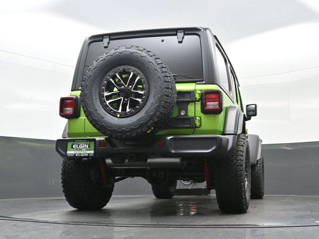 new 2025 Jeep Wrangler car, priced at $46,070