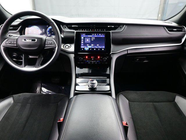 used 2025 Jeep Grand Cherokee car, priced at $36,490