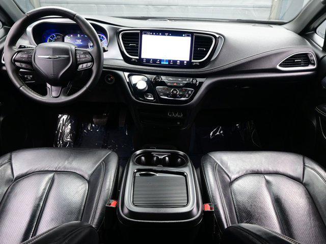 used 2022 Chrysler Pacifica Hybrid car, priced at $22,990