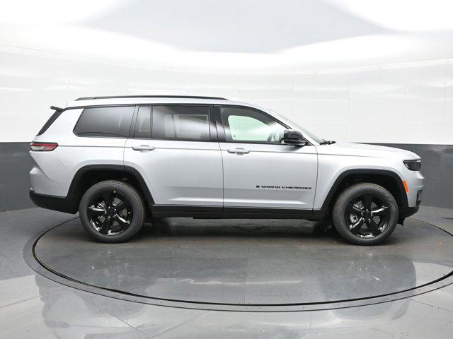 new 2025 Jeep Grand Cherokee L car, priced at $41,784