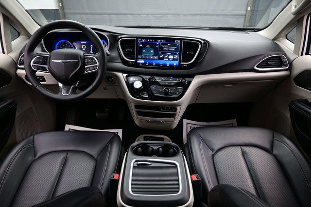 used 2024 Chrysler Pacifica car, priced at $25,814