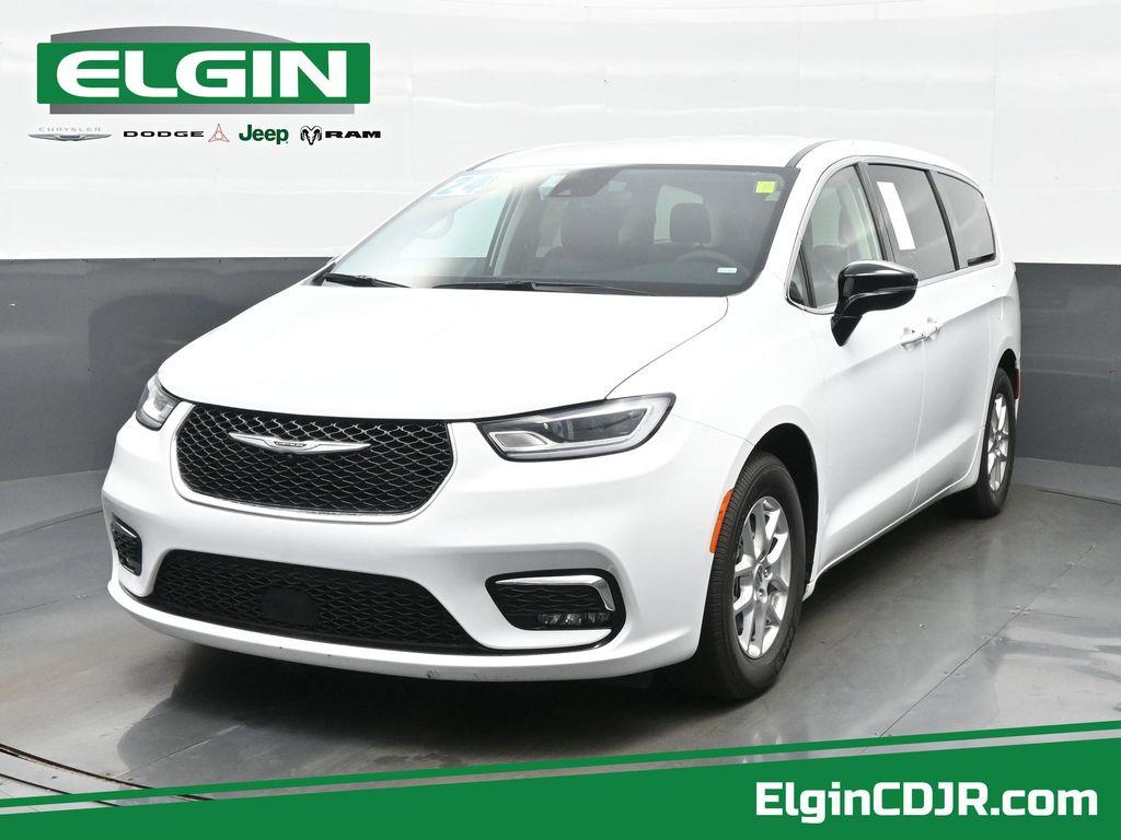 used 2024 Chrysler Pacifica car, priced at $25,058