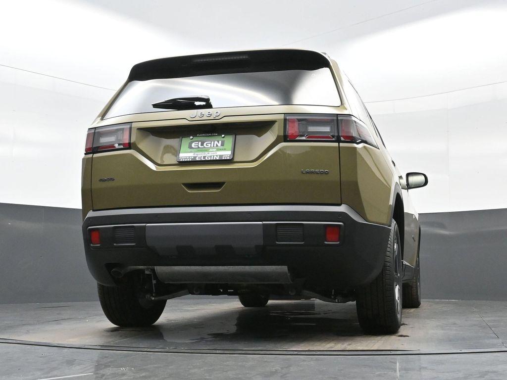 new 2026 Jeep Cherokee car, priced at $34,379