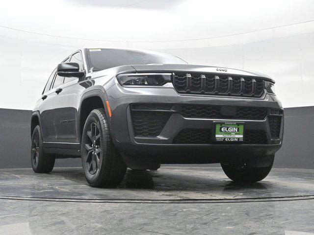 new 2026 Jeep Grand Cherokee car, priced at $44,011