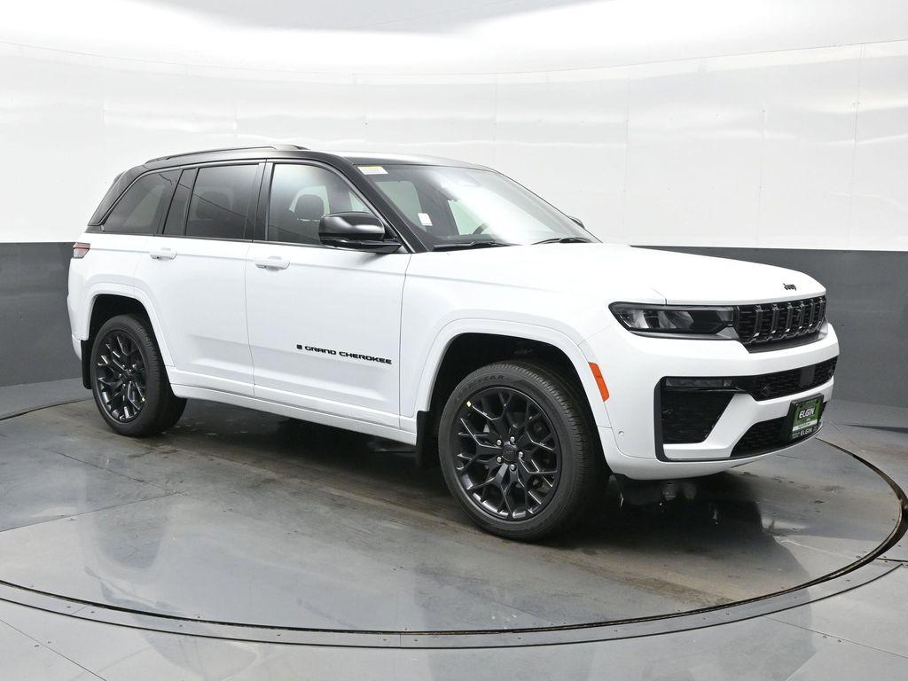 new 2026 Jeep Grand Cherokee car, priced at $59,755