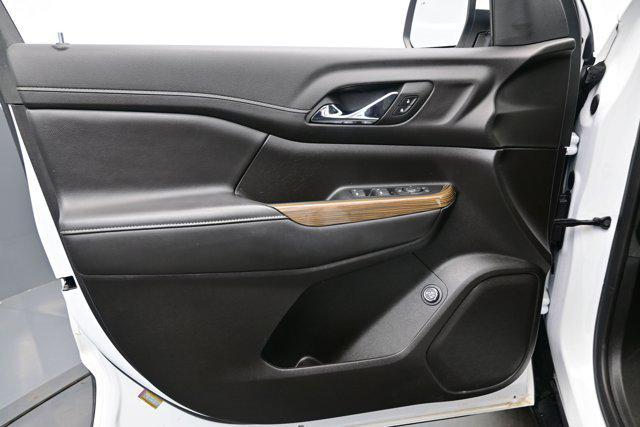 used 2023 GMC Acadia car, priced at $26,288