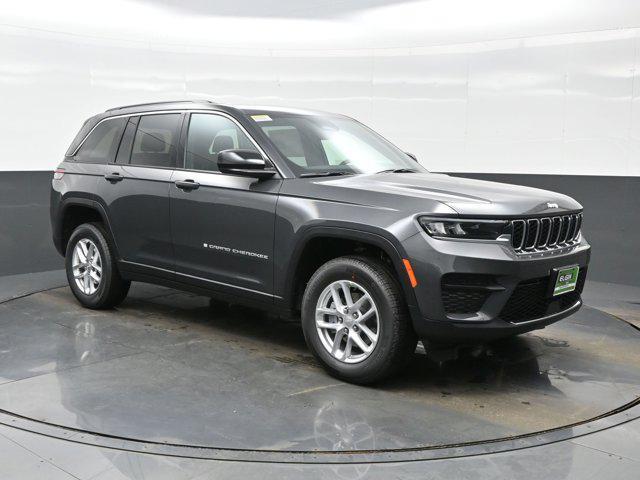 new 2026 Jeep Grand Cherokee car, priced at $38,176