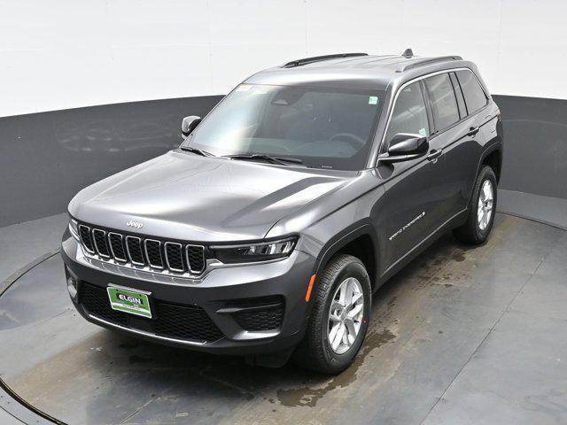 new 2026 Jeep Grand Cherokee car, priced at $38,176