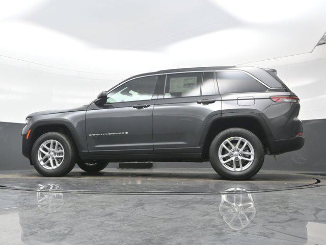 new 2026 Jeep Grand Cherokee car, priced at $38,176