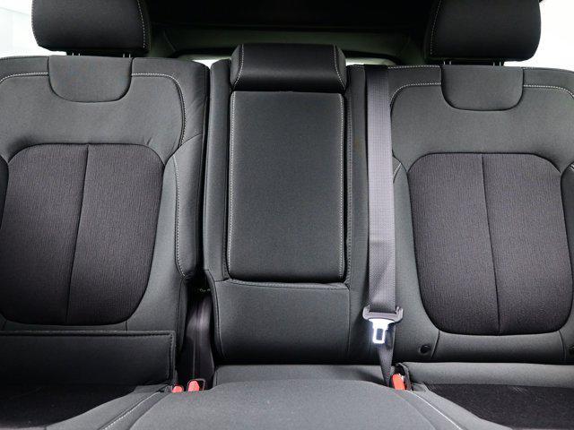 new 2026 Jeep Grand Cherokee car, priced at $38,176