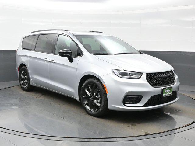 new 2026 Chrysler Pacifica car, priced at $45,114