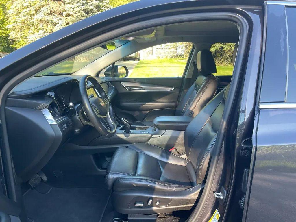 used 2017 Cadillac XT5 car, priced at $8,995