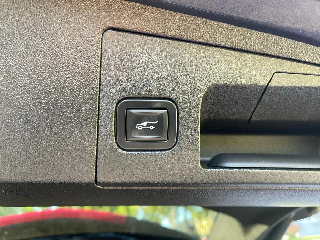 used 2017 Cadillac XT5 car, priced at $8,995