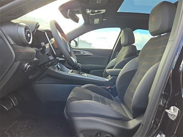 new 2025 Alfa Romeo Tonale car