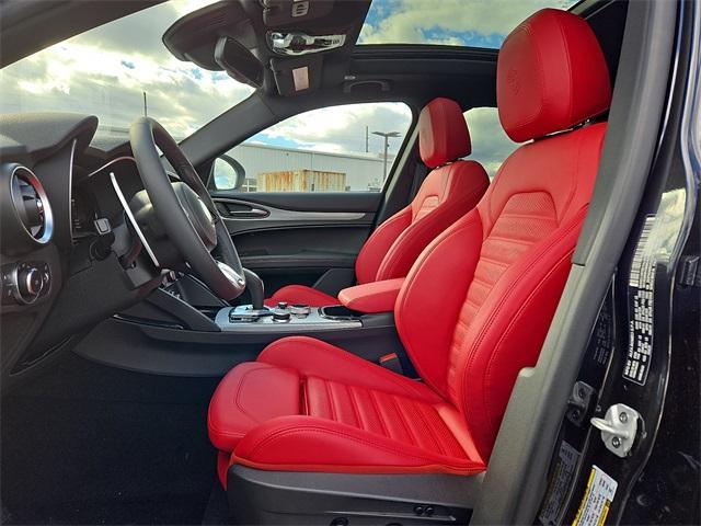 new 2025 Alfa Romeo Stelvio car