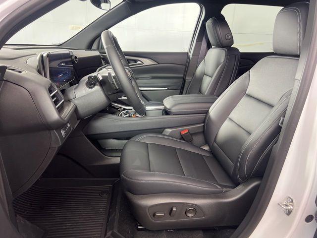 new 2026 Chevrolet Traverse car, priced at $47,689