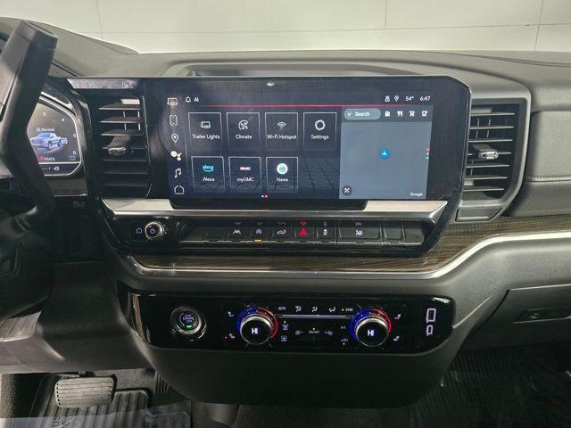 used 2024 GMC Sierra 1500 car, priced at $40,651