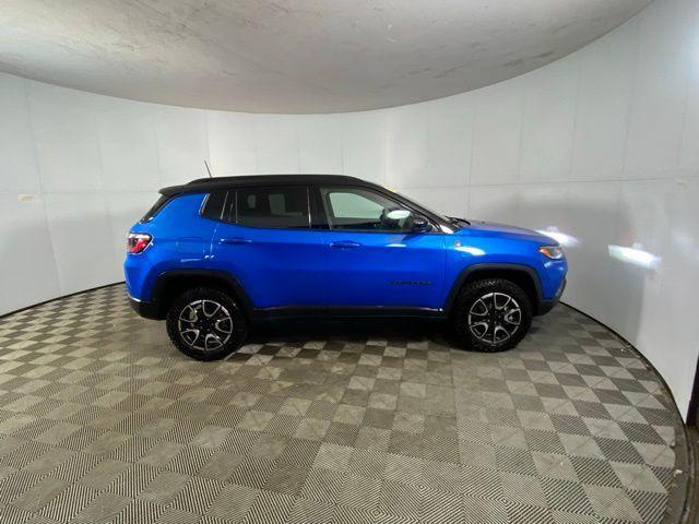 used 2025 Jeep Compass car, priced at $26,025