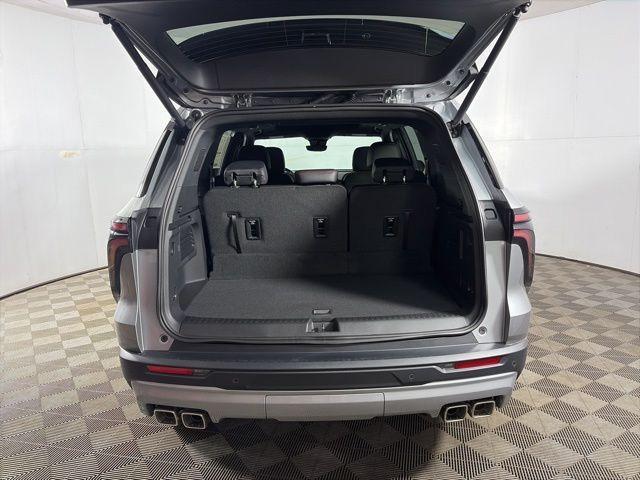 new 2026 Chevrolet Traverse car, priced at $53,851