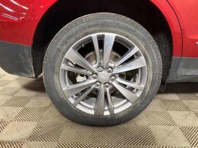 used 2023 Cadillac XT5 car, priced at $28,824