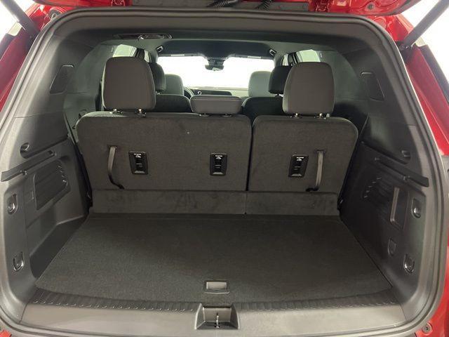 new 2026 Chevrolet Traverse car, priced at $45,192